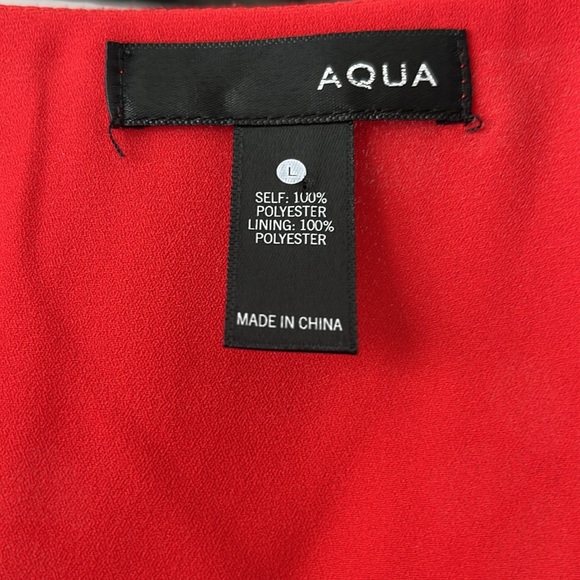 Aqua red print top with elastic waist and pleated sleeves. Size large - Picture 4 of 5